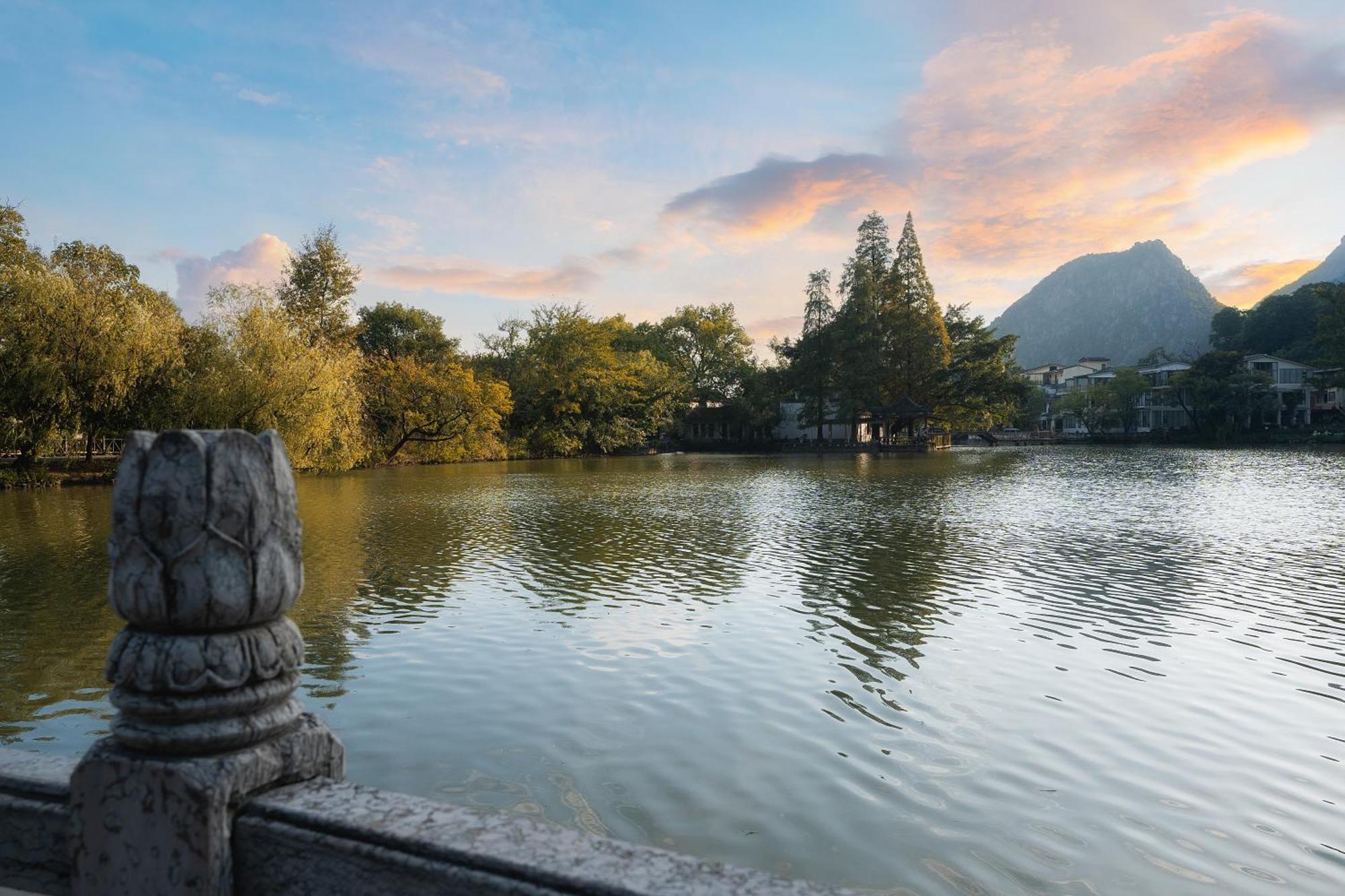 Guilin Village Creek Inn-Free Private Car Pick Up Station Stay 3 Nights Bagian luar foto